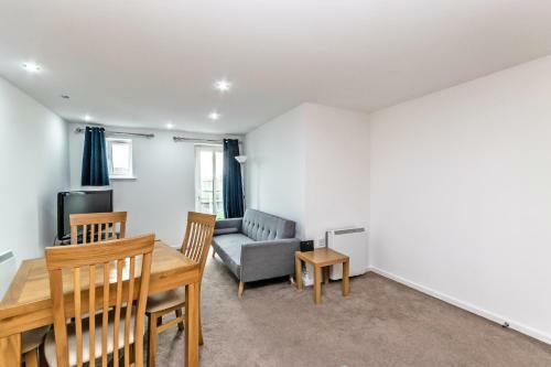 Racecourse Serviced Apartments