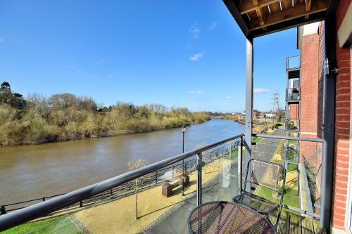 Racecourse Serviced Apartments