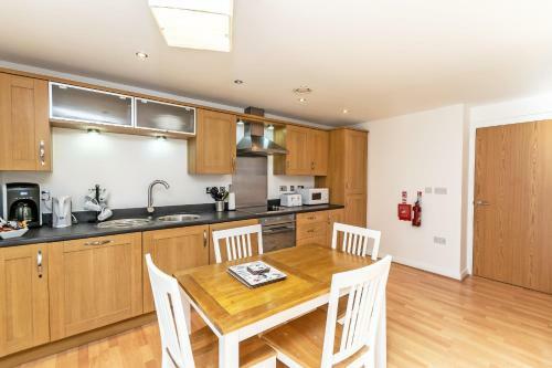 Racecourse Serviced Apartments