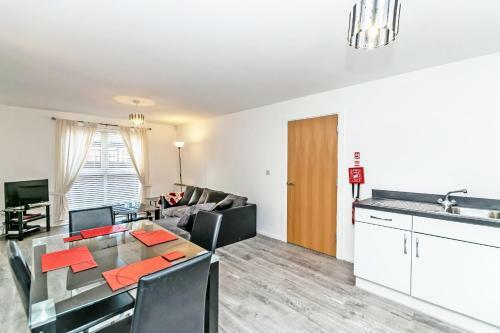 Racecourse Serviced Apartments