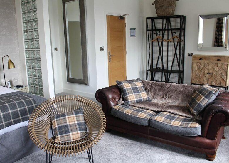 Hotel 1823 Spinning Block
