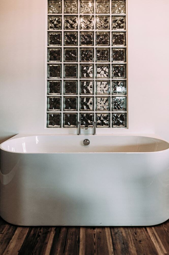 Hotel 1823 Spinning Block