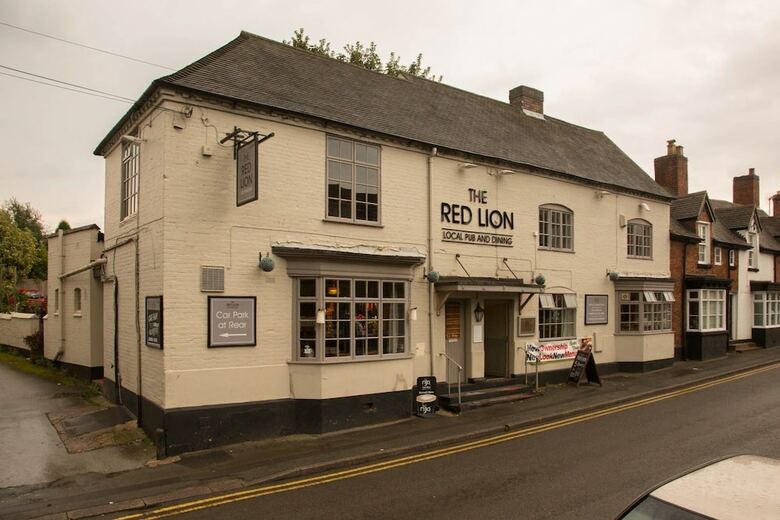 Posada The Red Lion Coleshill