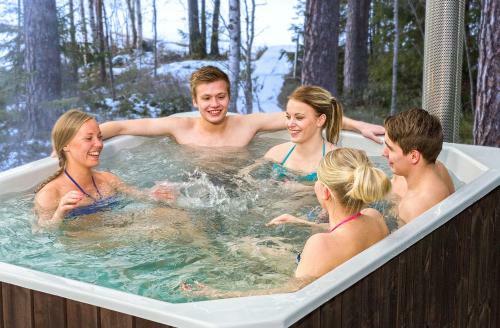 Lodge Hyv�l�n M�kit