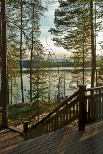 Lodge Hyv�l�n M�kit