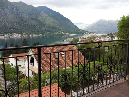 Apartments Lazarevi?