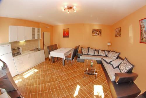 Apartments Kaludjerovic