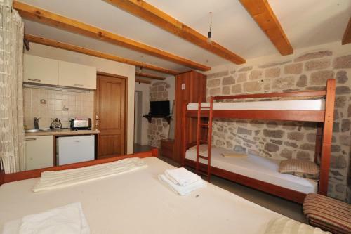Hostal Apartments ?uki?
