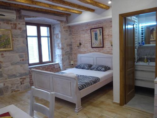 Hostal Apartments ?uki?