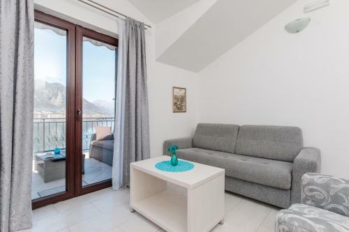 Apartments Miramar