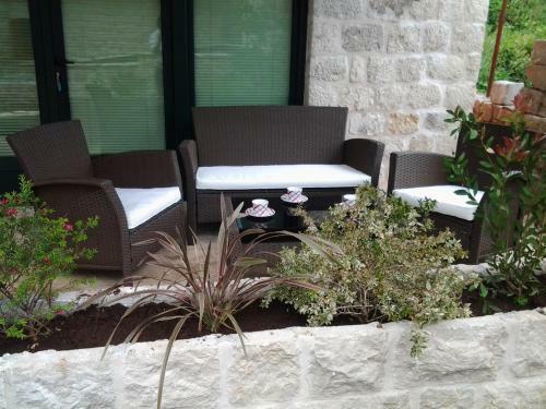Apartamentos Ljuta Studios