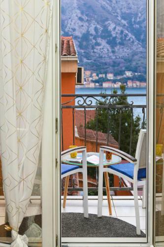 Apartments Vukotic I