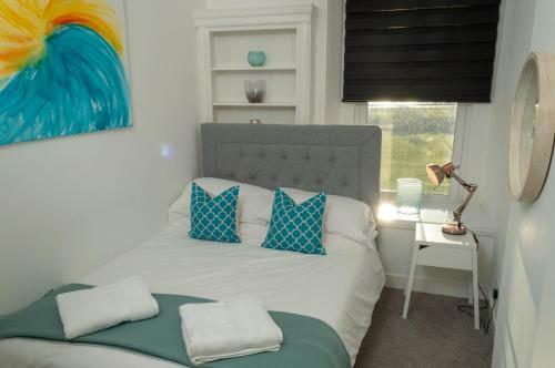 Bridgeview Apartment