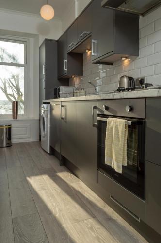 Bridgeview Apartment