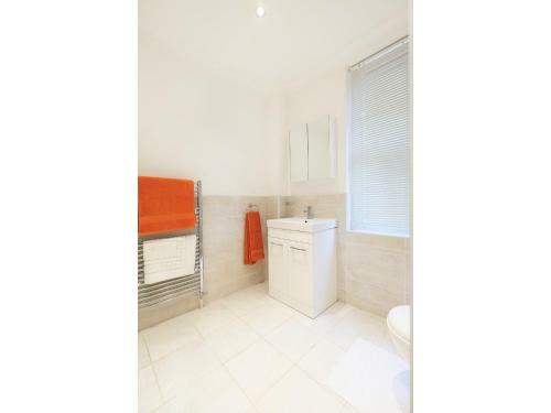 Apartamento Amazing 3-bedroom Garden Flat For 6 In Ealing