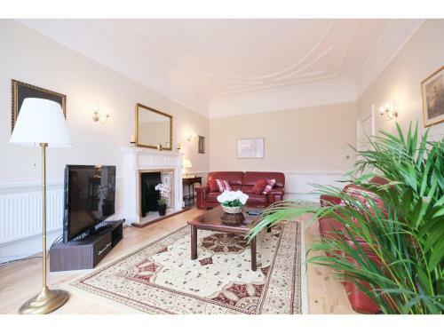 Apartamento Amazing 3-bedroom Garden Flat For 6 In Ealing