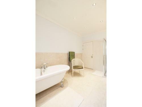 Apartamento Amazing 3-bedroom Garden Flat For 6 In Ealing