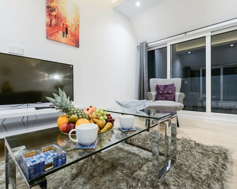Ealing Apartments