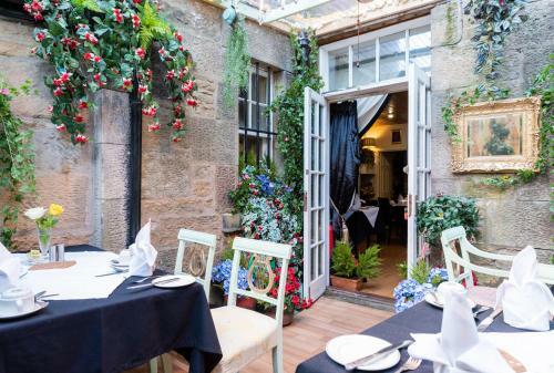 Hostal Claremont Guesthouse