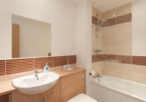 Apartamento The Lochend Park View Residence No 1