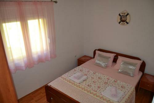 Apartments Dobri?a