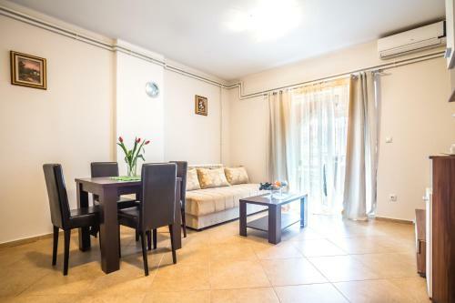 Apartments Radonji?