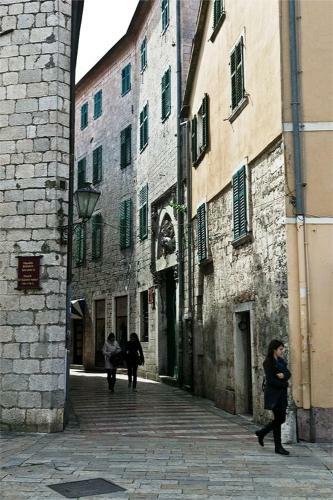 Kotor Emerald Apartments