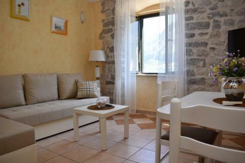 Lanterna Apartments