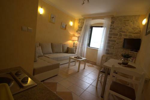 Lanterna Apartments