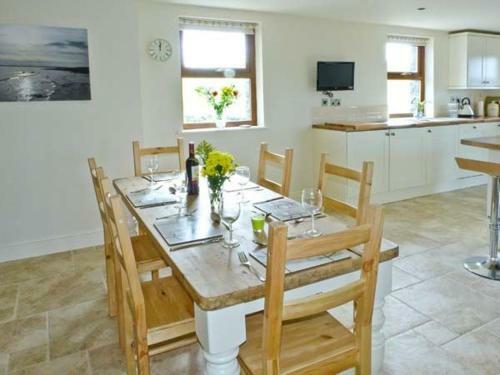 2 South Milton Cottages