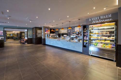Hotel Premier Inn Heathrow Airport Terminal 4