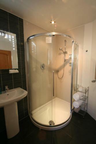 Hostal Mandeley Guest House