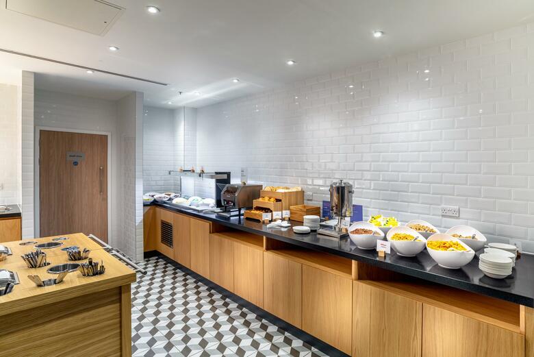 Hotel Holiday Inn Express - London Heathrow T4