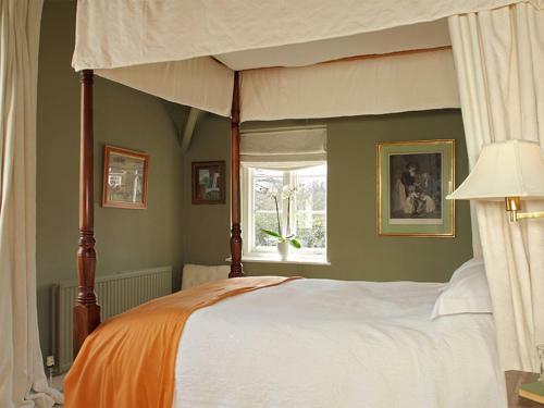 Goodwood Cottage