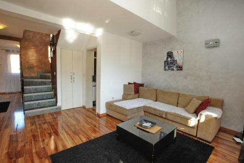 J & P Apartments