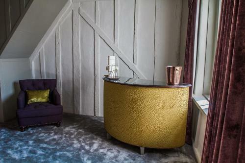 Hotel Vaulty Manor