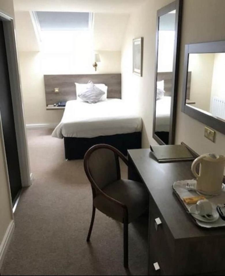 The Sitwell Arms Hotel