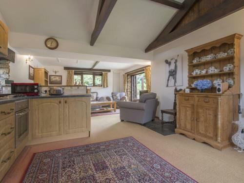Buster Barn, Sampford Spiney, Yelverton