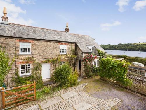 Island House, Cornwall