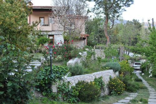 Hotel Kleo Cottages