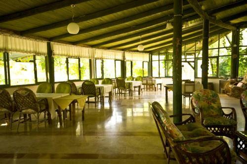 Hotel Kleo Cottages