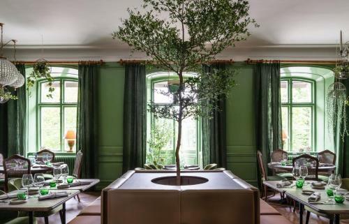 Hotel �keshofs Slott