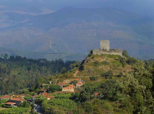 Casa Das Vinhas Cam�lias De Bastoturismo Rural