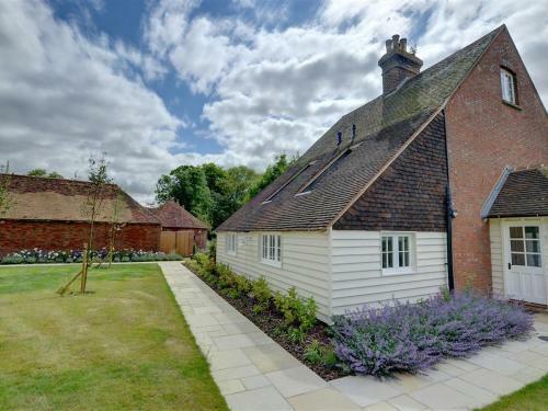 Holiday Home Sutton Hill