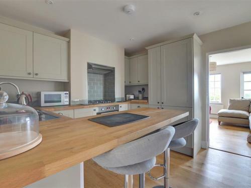 Holiday Home Sutton Hill