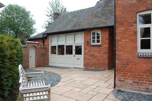 Woodleighton Cottages