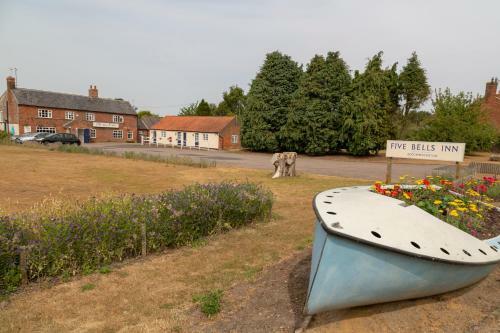 Posada Five Bells Inn, Wrentham