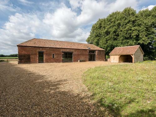 Old Hall Farm Barn