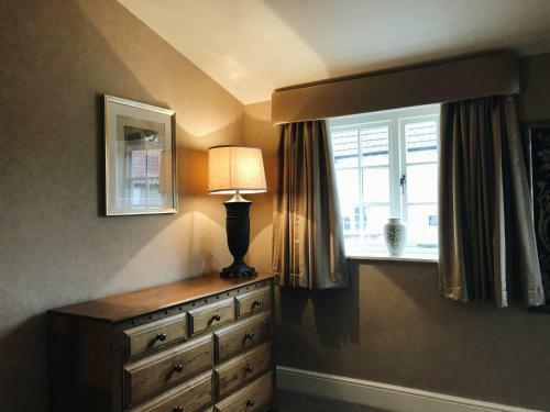 Hotel The Houblon Arms