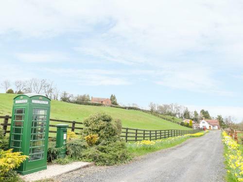 Cleeton Gate Barn